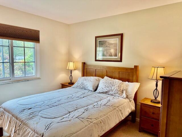 3145 Bembridge Rd, Columbus, OH 43221 - bedroom featuring carpet floors
