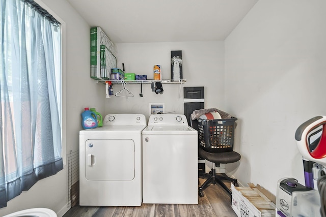 157 Joy Ave, Delaware, OH 43015 - laundry room featuring washer and dryer, wood finished floors, and baseboards