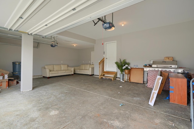 596 Courtright Dr E, Pickerington, OH 43147 - garage featuring a garage door opener