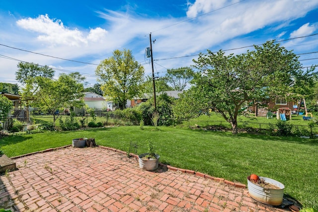 1512 Shanley Dr, Columbus, OH 43224 - view of patio / terrace
