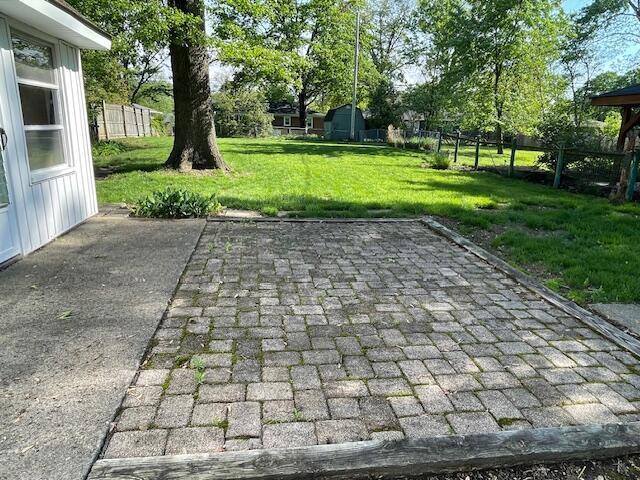 635 E Dominion Blvd, Columbus, OH 43214 - view of patio