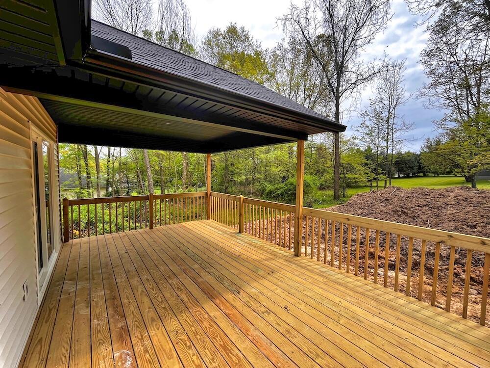 561 Crestmonte Dr, Howard, OH 43028 - view of deck