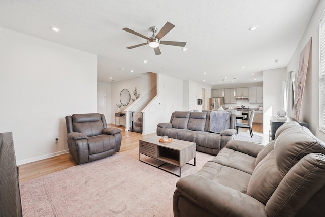 3321 Butternut Ln, Hebron, OH 43025 - living area featuring ceiling fan, light wood-style floors, recessed lighting, and baseboards