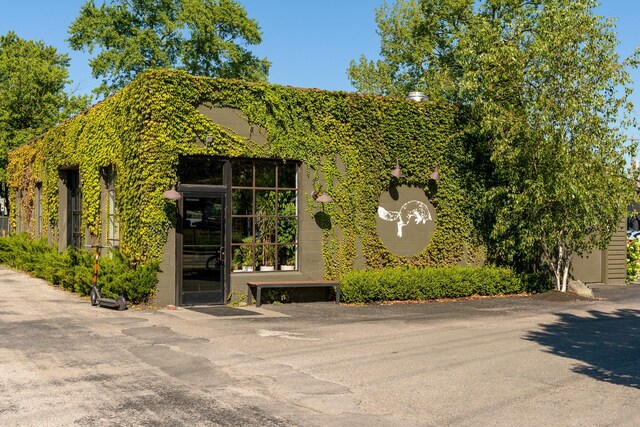 684 Hamlet St, Columbus, OH 43215 - view of building exterior