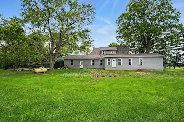 9820 Heimberger Rd NW, Baltimore, OH 43105 - back of property featuring a lawn