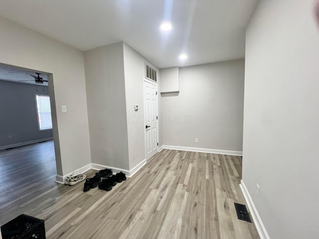 2624 Osceola Ave, Columbus, OH 43211 - washroom featuring light wood finished floors, baseboards, ceiling fan, and recessed lighting