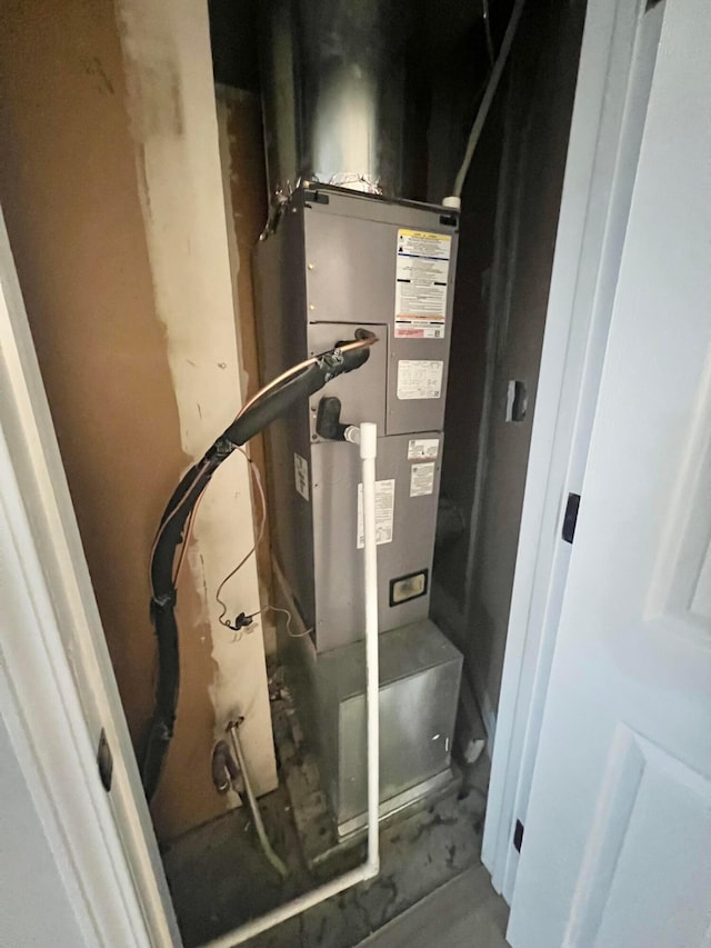 2624 Osceola Ave, Columbus, OH 43211 - view of utility room