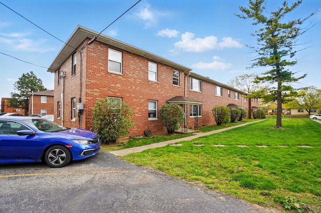 1476-1506 King Ave Unit 1476, Columbus, OH 43212 - view of front of property with a front yard and brick siding