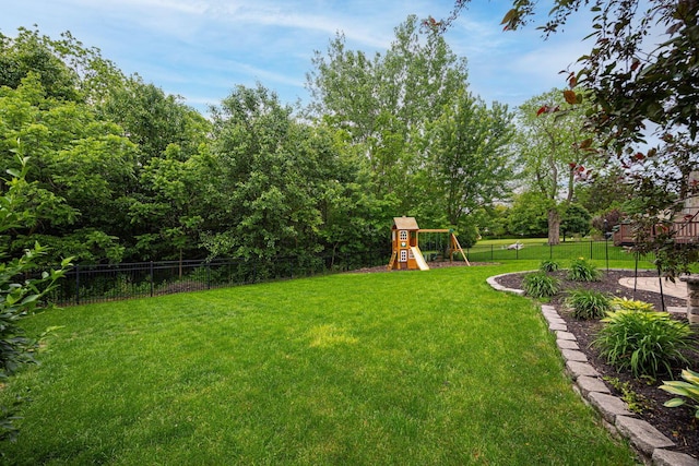 3409 Marl Pl, Columbus, OH 43221 - view of yard featuring a playground