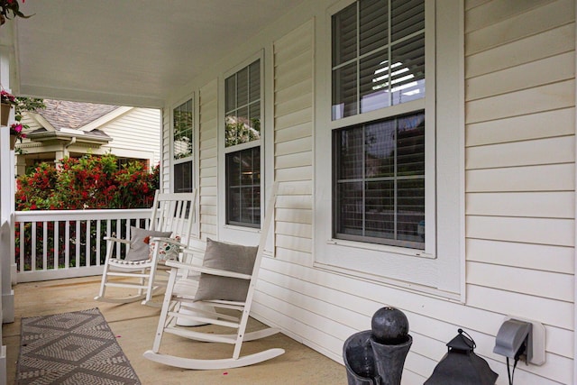 3409 Marl Pl, Columbus, OH 43221 - view of porch