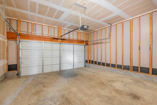 2357 Pine Crest Dr, Lancaster, OH 43130 - garage featuring a garage door opener