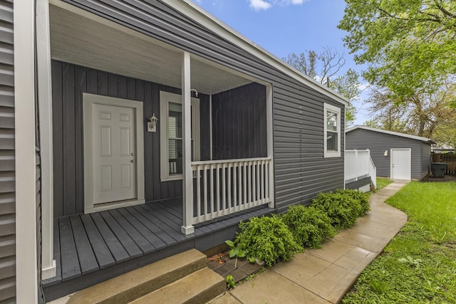 1093 E Long St, Columbus, OH 43203 - entrance to property featuring covered porch
