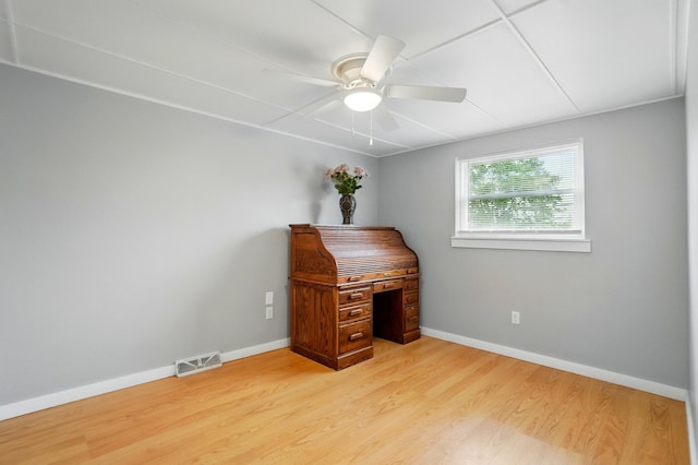 1008 London Rd, West Jefferson, OH 43162 - unfurnished office with light wood-style flooring, ceiling fan, and baseboards