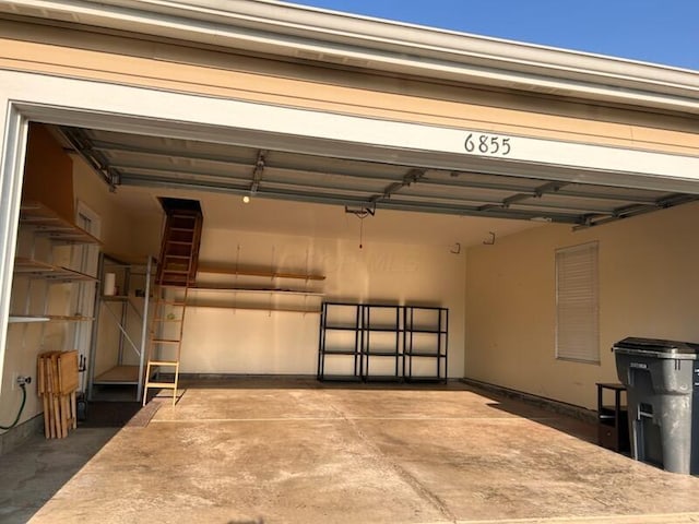 6855 Falcon Ln Unit 4A, Canal Winchester, OH 43110 - view of garage