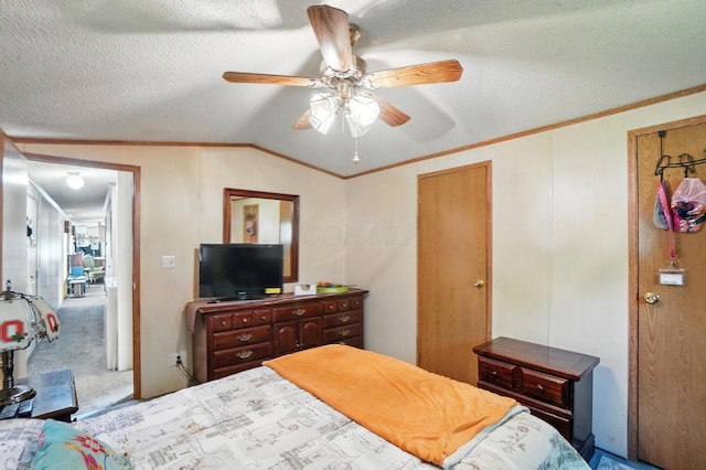 3200 Smeltzer Rd Unit 90, Marion, OH 43302 - carpeted bedroom with vaulted ceiling, crown molding, and ceiling fan