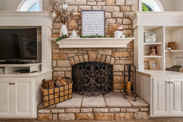 712 Riverbend Ave, Powell, OH 43065 - detailed view of a stone fireplace