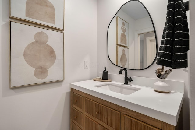 712 Riverbend Ave, Powell, OH 43065 - bathroom with vanity