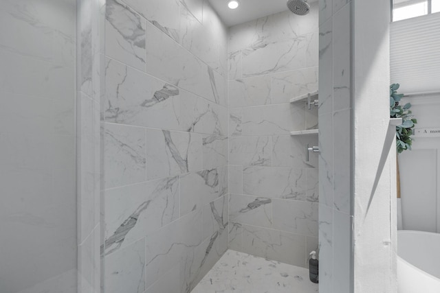 712 Riverbend Ave, Powell, OH 43065 - bathroom with tiled shower