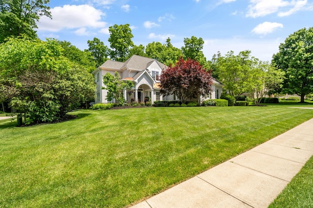 712 Riverbend Ave, Powell, OH 43065 - view of front of home with a front yard