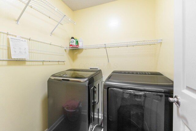308 Postage Cir, Pickerington, OH 43147 - laundry room with separate washer and dryer