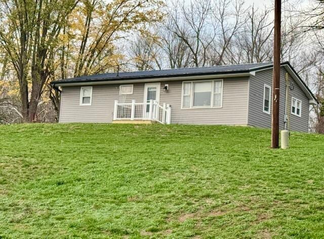 673 Crouse Chapel Rd, Chillicothe, OH 45601 - view of front of house with a front lawn