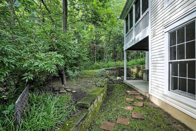 1223 Sanctuary Pl, Columbus, OH 43230 - view of yard with a balcony