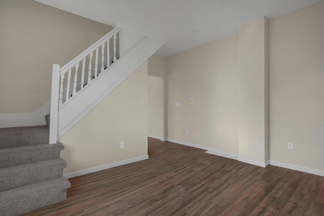 564-564 Kelton Ave, Columbus, OH 43205 - stairs with wood finished floors and baseboards