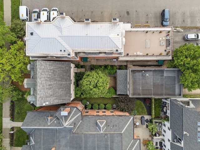 382 E Town St, Columbus, OH 43215 - drone / aerial view