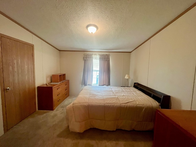 1282 Redman Ave, Mansfield, OH 44905 - bedroom featuring crown molding, carpet floors, a textured ceiling, and a decorative wall