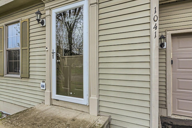 1041 Clifton Chase Dr, Galloway, OH 43119 - view of exterior entry