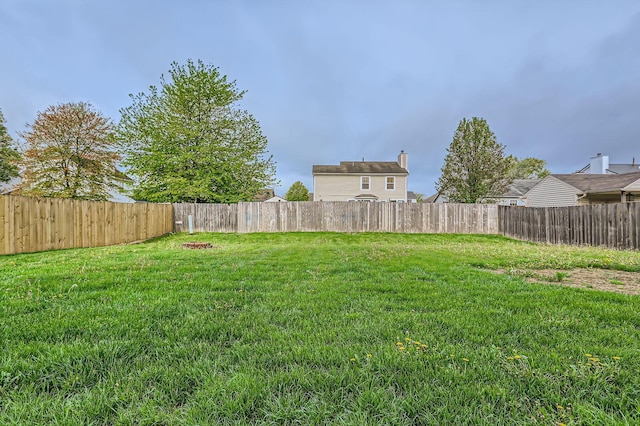 1041 Clifton Chase Dr, Galloway, OH 43119 - view of yard