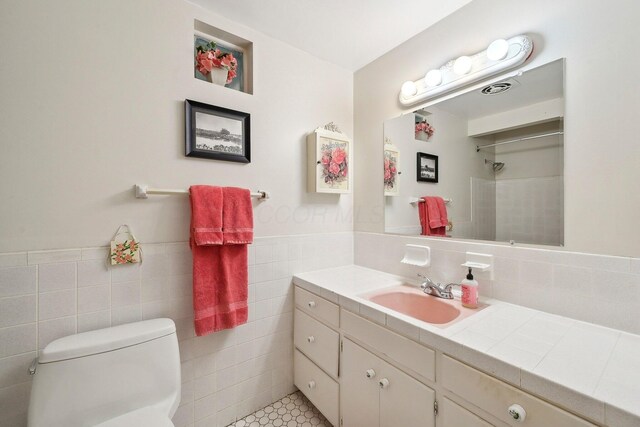 3325 Westbury Dr, Columbus, OH 43221 - photo 37