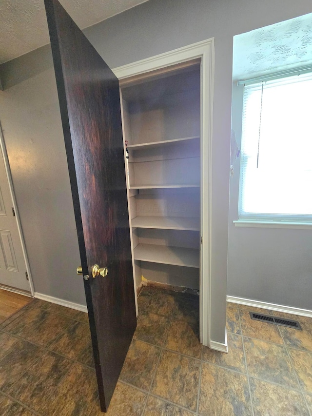 568 Brookdale Dr, West Jefferson, OH 43162 - view of closet