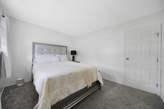 4861 Warminster Dr, Columbus, OH 43232 - bedroom with carpet flooring and baseboards