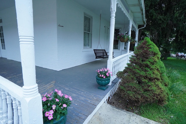 7 W Columbust St, Lithopolis, OH 43136 - view of wooden porch