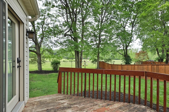 587 Center Woods Dr, Columbus, OH 43214 - view of wooden terrace