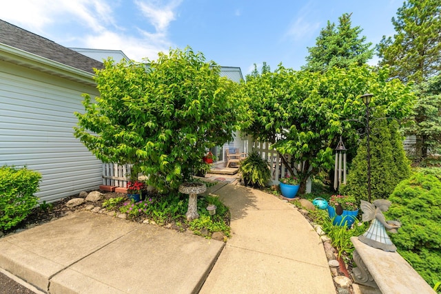 4642 Hobson Dr Unit 13E, Columbus, OH 43228 - view of patio / terrace