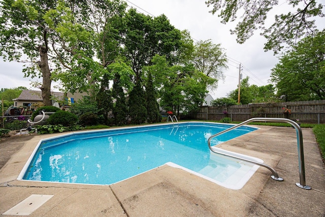 5965 Lucky Charm Dr, Galloway, OH 43119 - view of pool featuring a fenced backyard and a patio