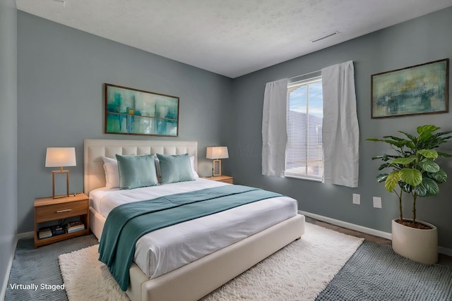 625 Country Club Dr Unit E4, Newark, OH 43055 - carpeted bedroom featuring baseboards