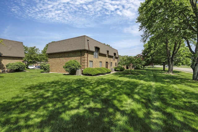 625 Country Club Dr Unit E4, Newark, OH 43055 - view of green lawn