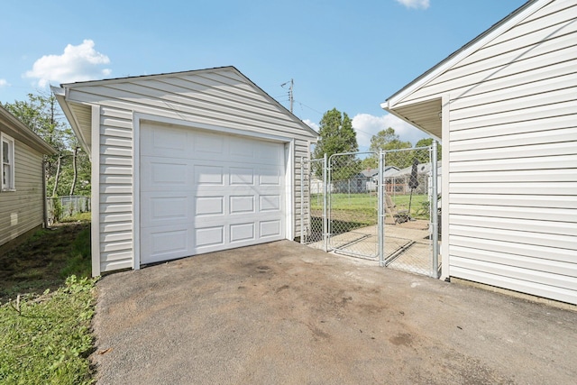 10 Westmoor Dr, London, OH 43140 - photo 2
