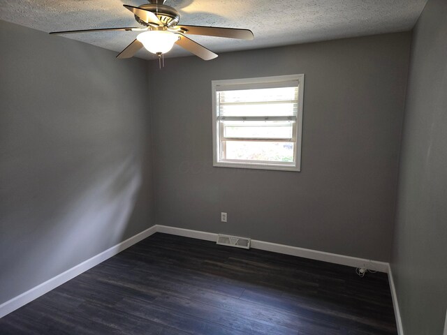 7660 Silver Fox Dr, Columbus, OH 43235 - photo 11