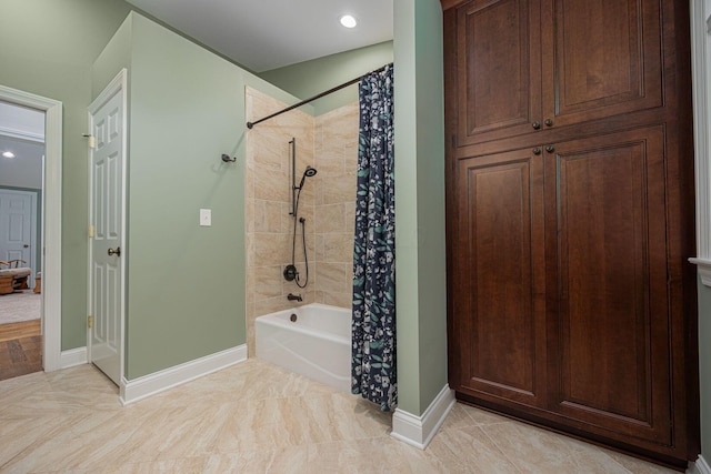 366 W S St, Worthington, OH 43085 - full bathroom featuring baseboards and shower / tub combo