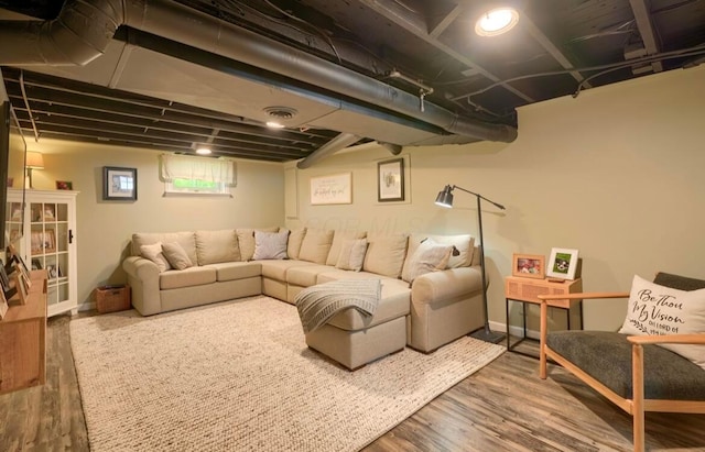 841 E Mulberry St, Lancaster, OH 43130 - living area with wood finished floors and baseboards
