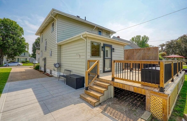 841 E Mulberry St, Lancaster, OH 43130 - rear view of property with a wooden deck
