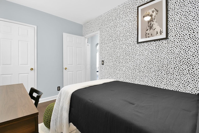 523 S Napoleon Ave, Columbus, OH 43213 - carpeted bedroom featuring baseboards