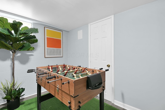 523 S Napoleon Ave, Columbus, OH 43213 - playroom with baseboards