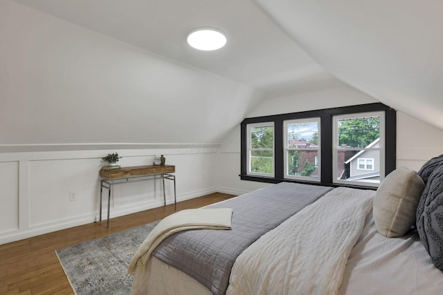1195 E Whittier St, Columbus, OH 43206 - bedroom with wood finished floors and lofted ceiling