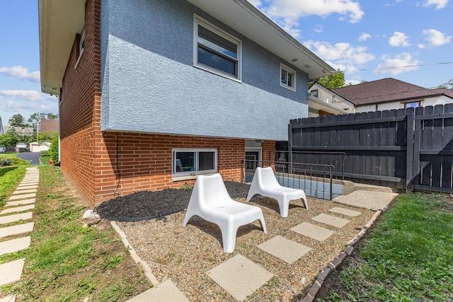 270 S Kellner Rd, Columbus, OH 43209 - view of patio featuring fence