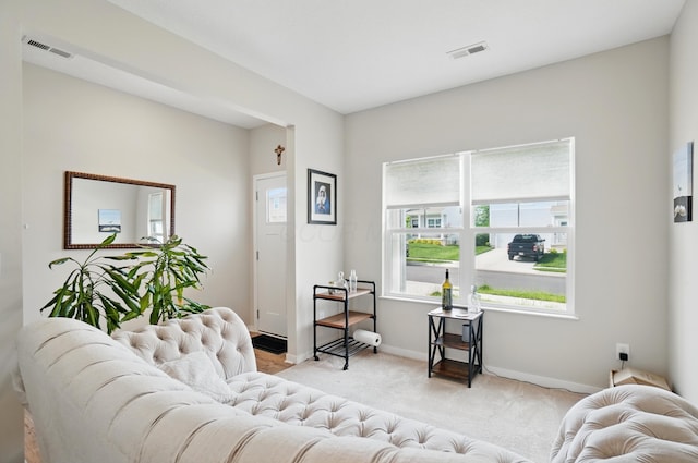314 Sandburg Dr, Lithopolis, OH 43136 - carpeted living room with baseboards